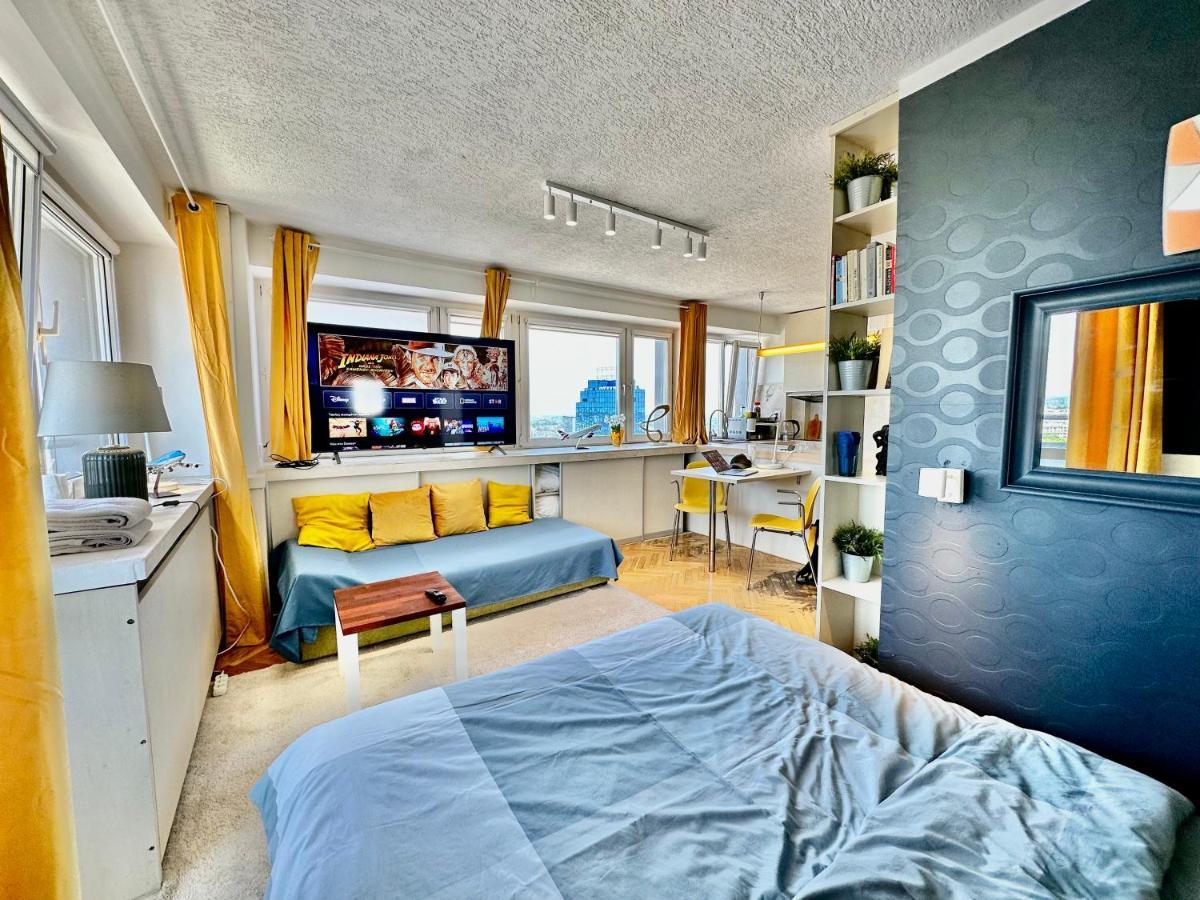 Sun Clima/Ac Metro X2 Fast Wifi 500 Mbs 70'Tv Netflix Appletv Hbo Varsóvia Exterior foto